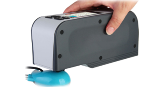 32型精密色差仪